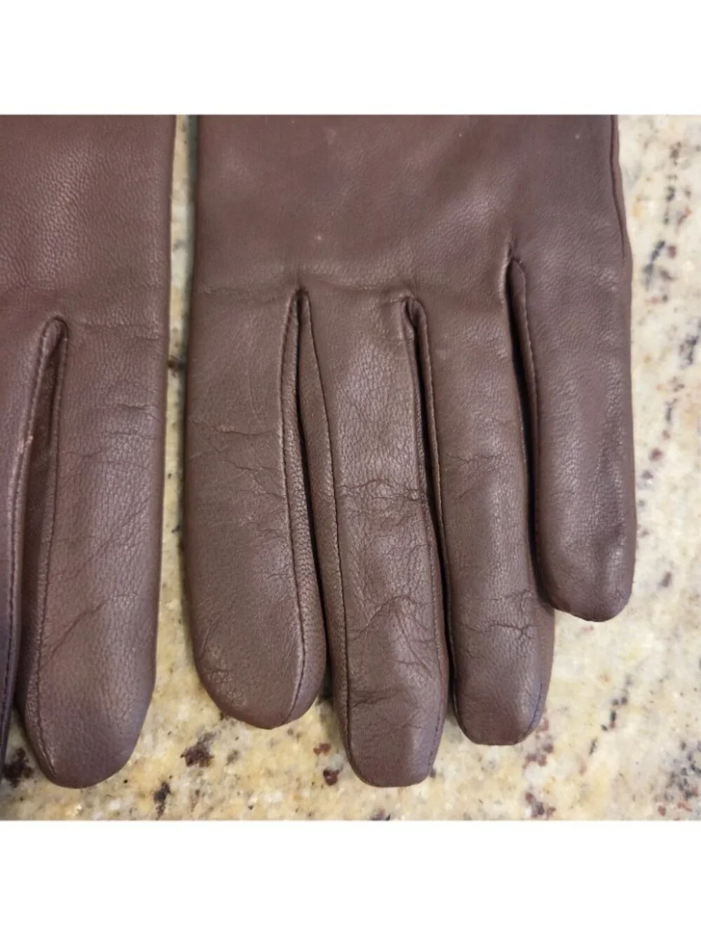 Isotoner Women’s Sz M 7.5 Thinsulate Lined Brown Leather Gloves - Picture 3 of 16